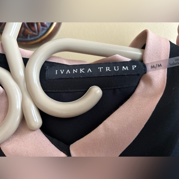 ✌️4 for $20✌️ Ivanka trump colour block blouse - Picture 11 of 11